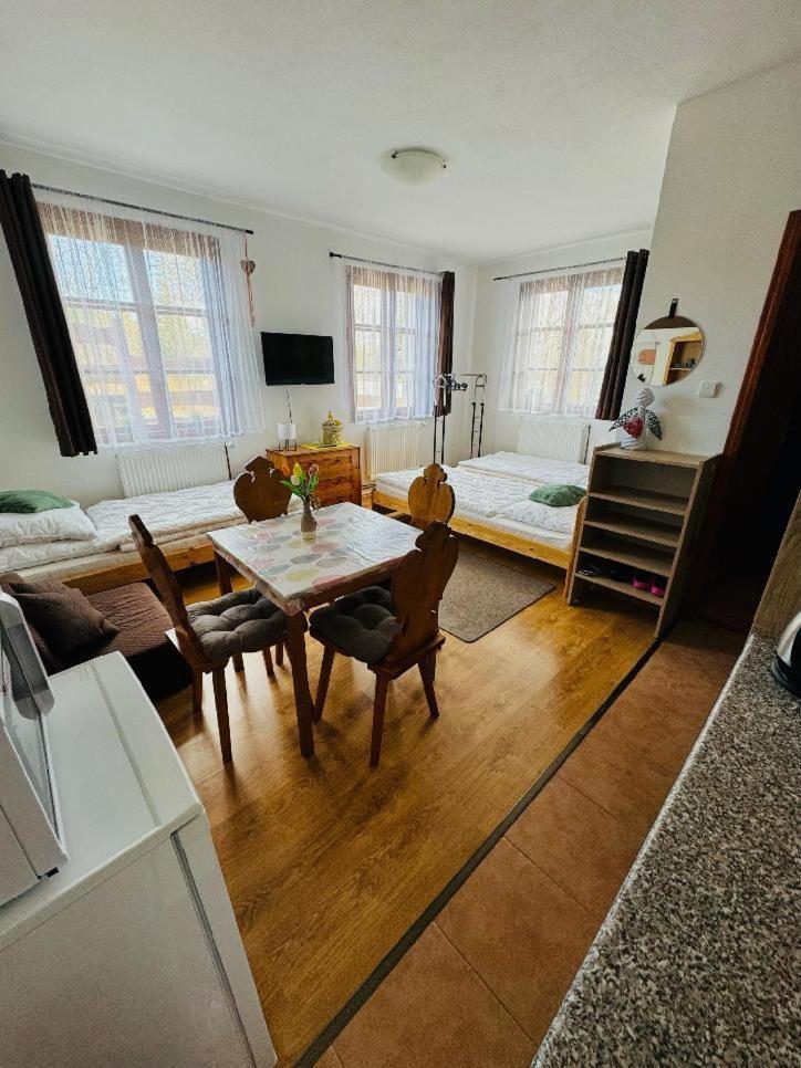 Apartmany Srub Jenisov Horní Planá エクステリア 写真